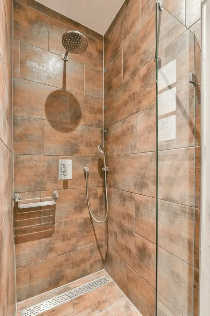 Salles de bain - Renovated Ground Floor Flat with Garden in Oud-West