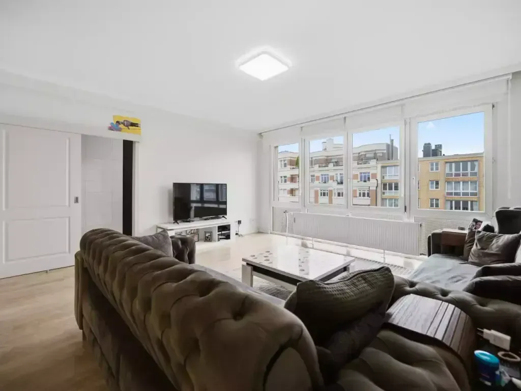 Elutuba - Penthouse with Panoramic View in Schaarbeek