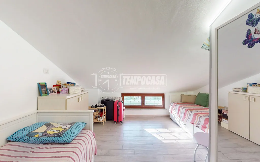 Chambres - Rear-Converted Apartment with Balcony in Turin