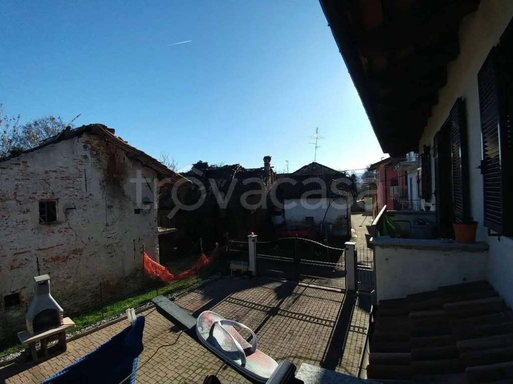 Terrass - Townhouse with Balcony in Morozzo