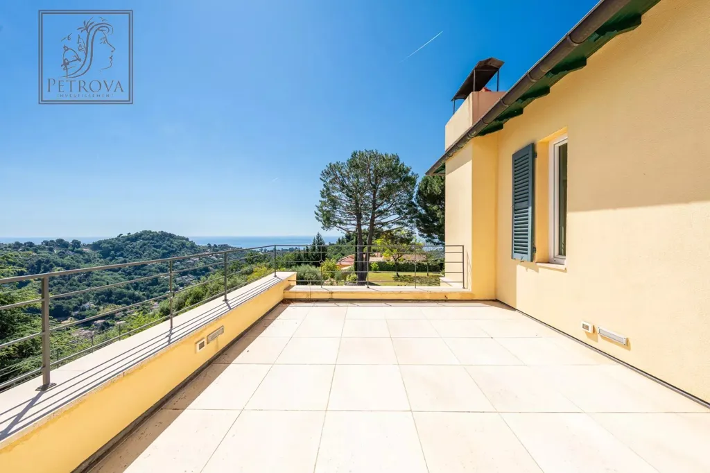 Terrass - Villa with Sea View in Prestigious Menton