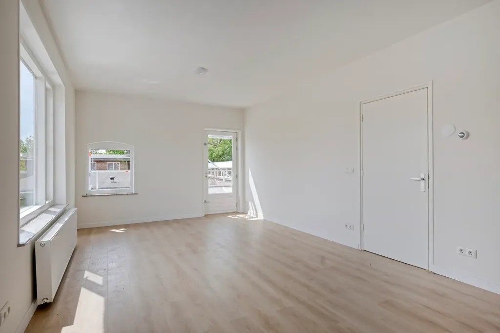 Pièces - Modernised Penthouse with Balcony in Middelburg