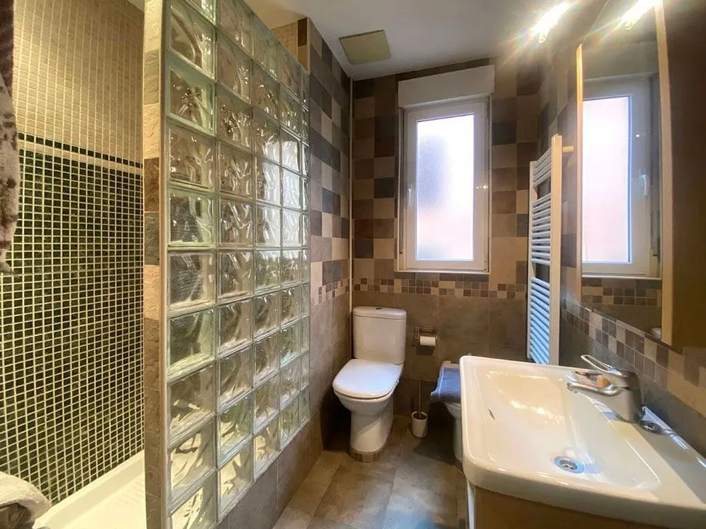 Salles de bain - Apartment with Terrace in Casco Viejo