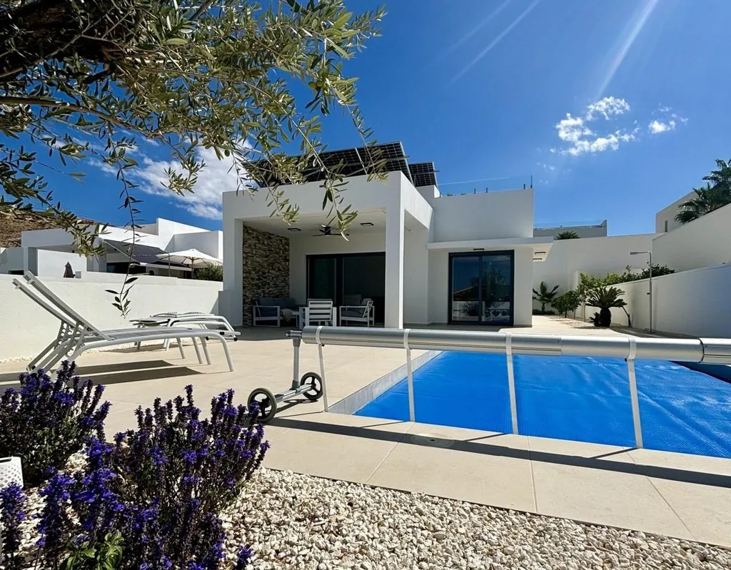 Bassein - Chalet with Pool in Benijófar
