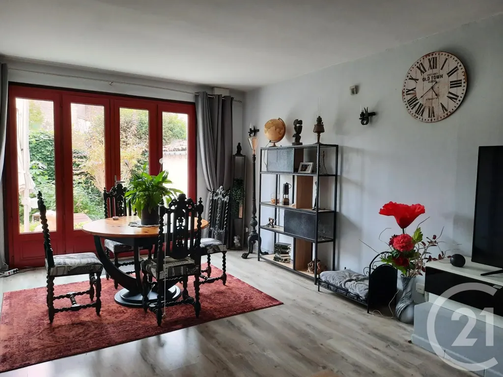 Sala da pranzo - 6-Piece House with Courtyard in Chef-Boutonne