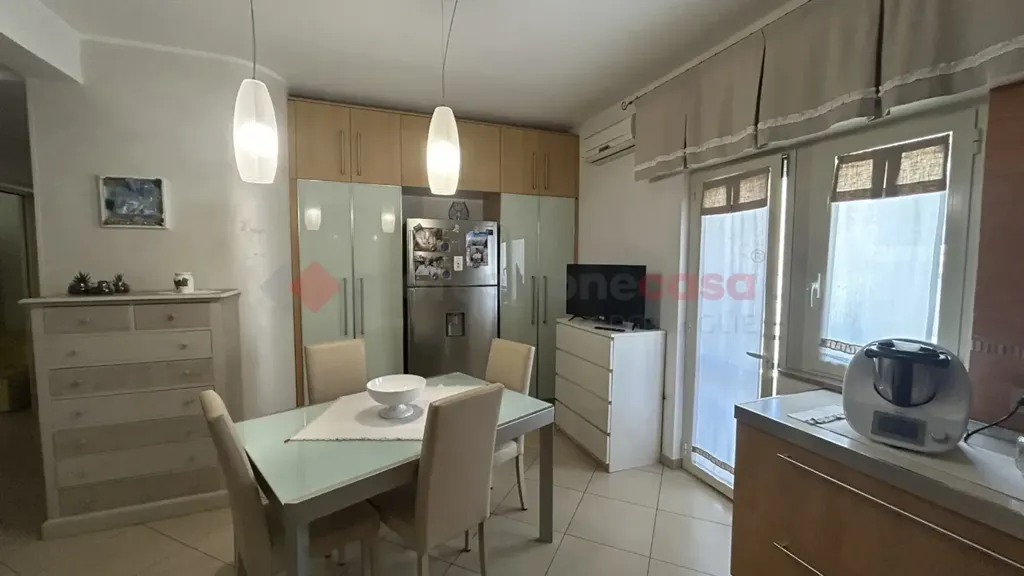 Salle à manger - Refurbished Apartment with Double Exposure in Grottaglie