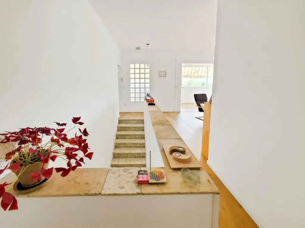 Esik - Two-Appartment House with Garden in Forcalquier