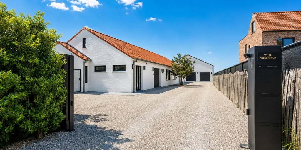 Extérieur - Villa Rénovée avec Jardin à Knokke