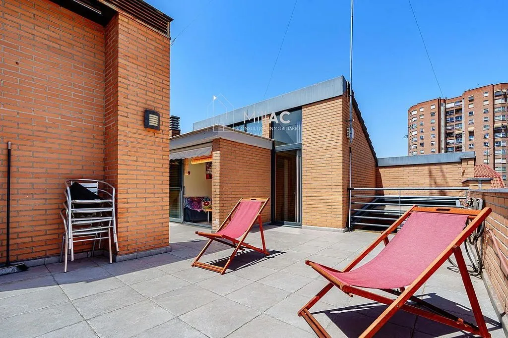 Terrass - Architectural Chalet with Pool in Peñagrande