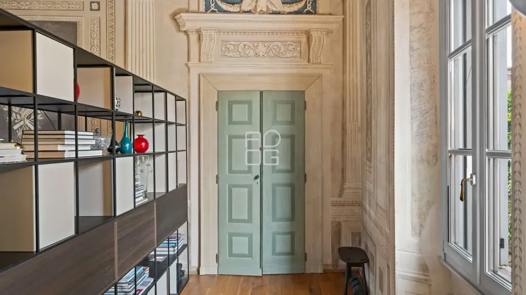 Hallway - Historic Palazzo Apartment in Lonato