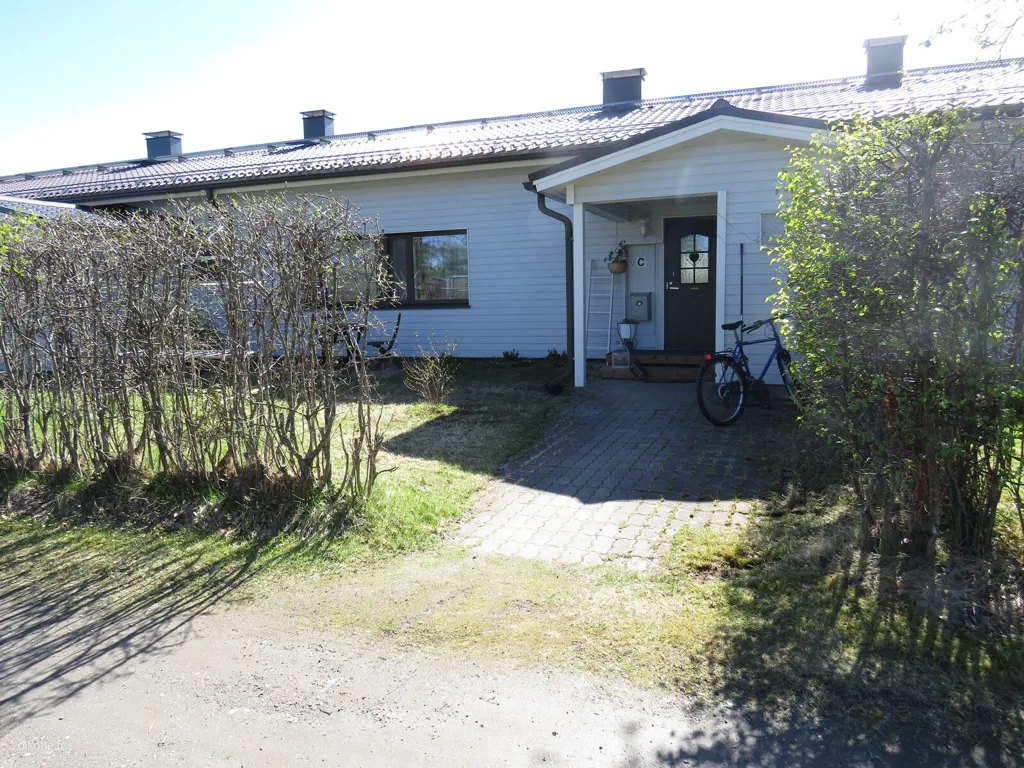 Välivaade - Well-Maintained Terraced House with Sauna in Helsinki