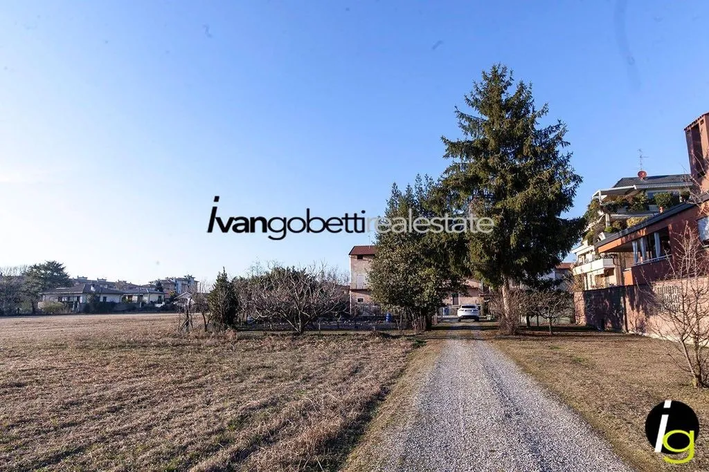 Aed - Rustic Farmhouse with Views in Busto Arsizio