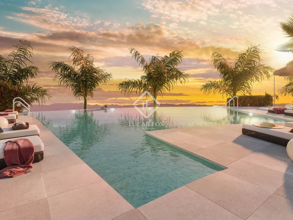 Bassein - Luxury Villa with Golf Club Access in Málaga