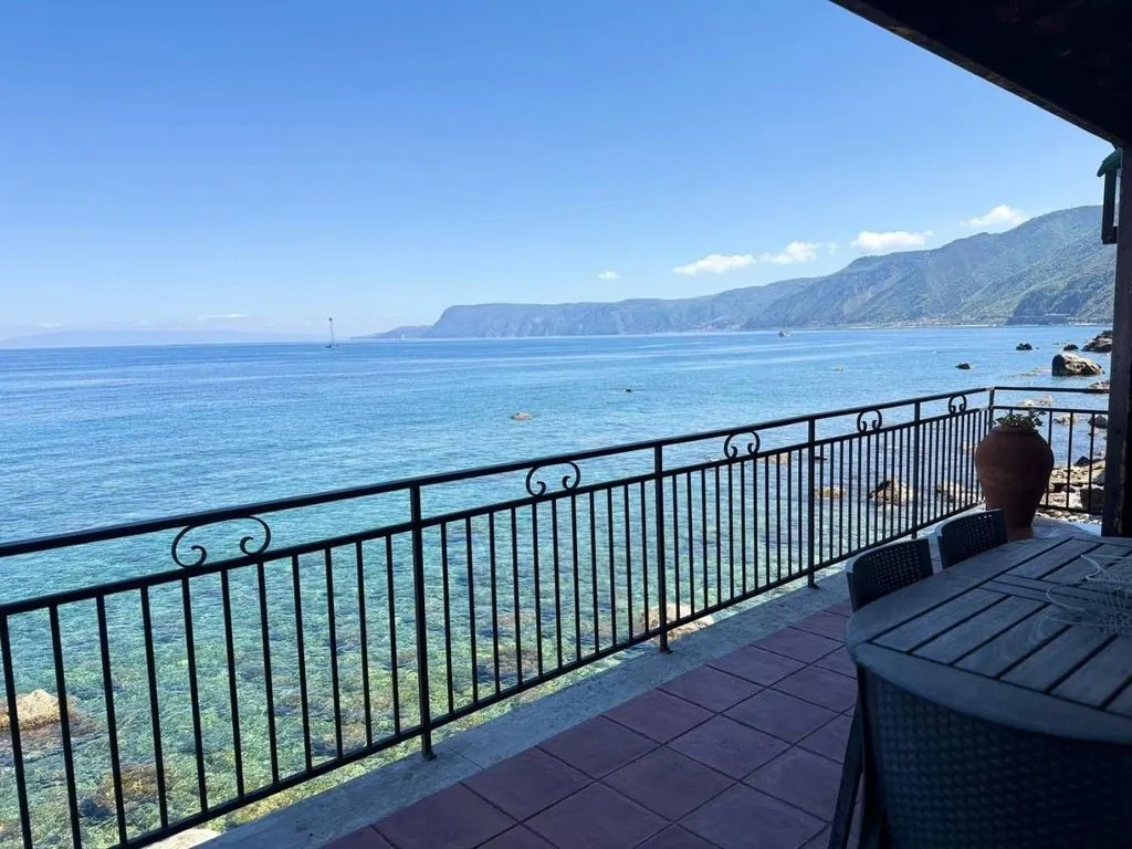 Terrass - Terraced House with Sea Access in Scilla
