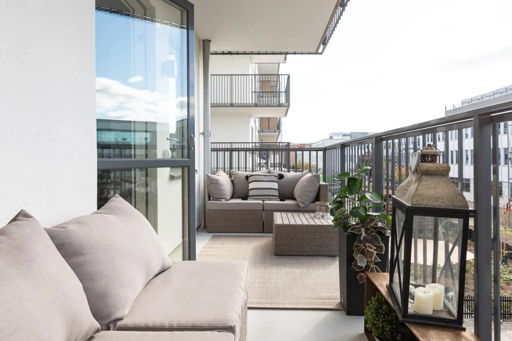 Balcon - Apartment with Two Balconies in Kungälv
