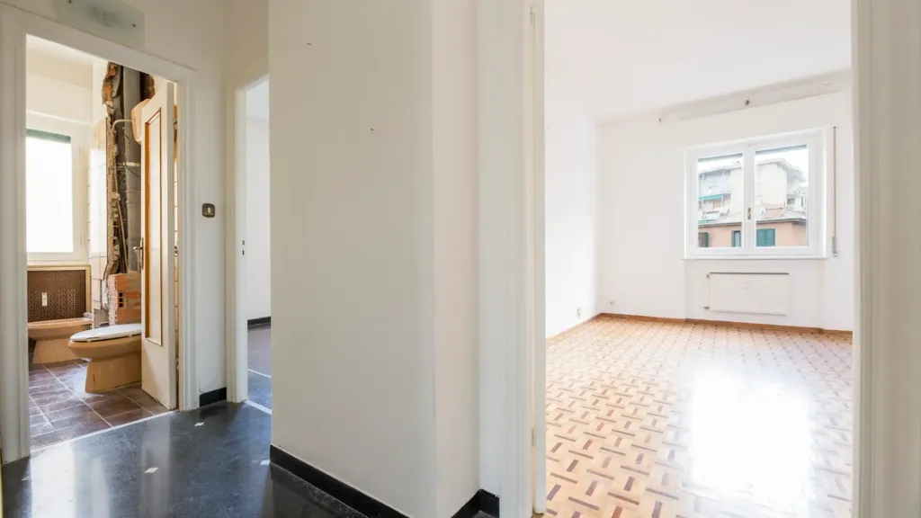 Hallway - Bright Apartment with Balcony in Genoa
