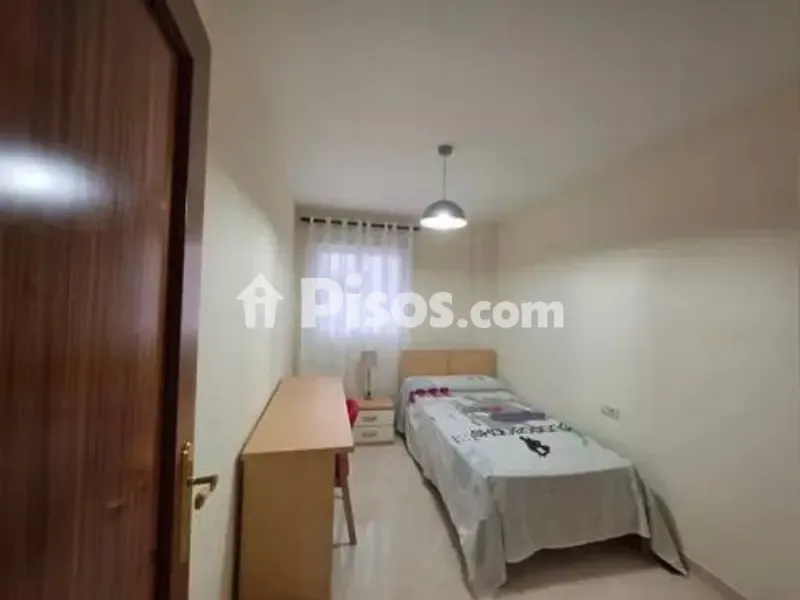 Magamistoad - Spacious Apartment with Balcony in Málaga