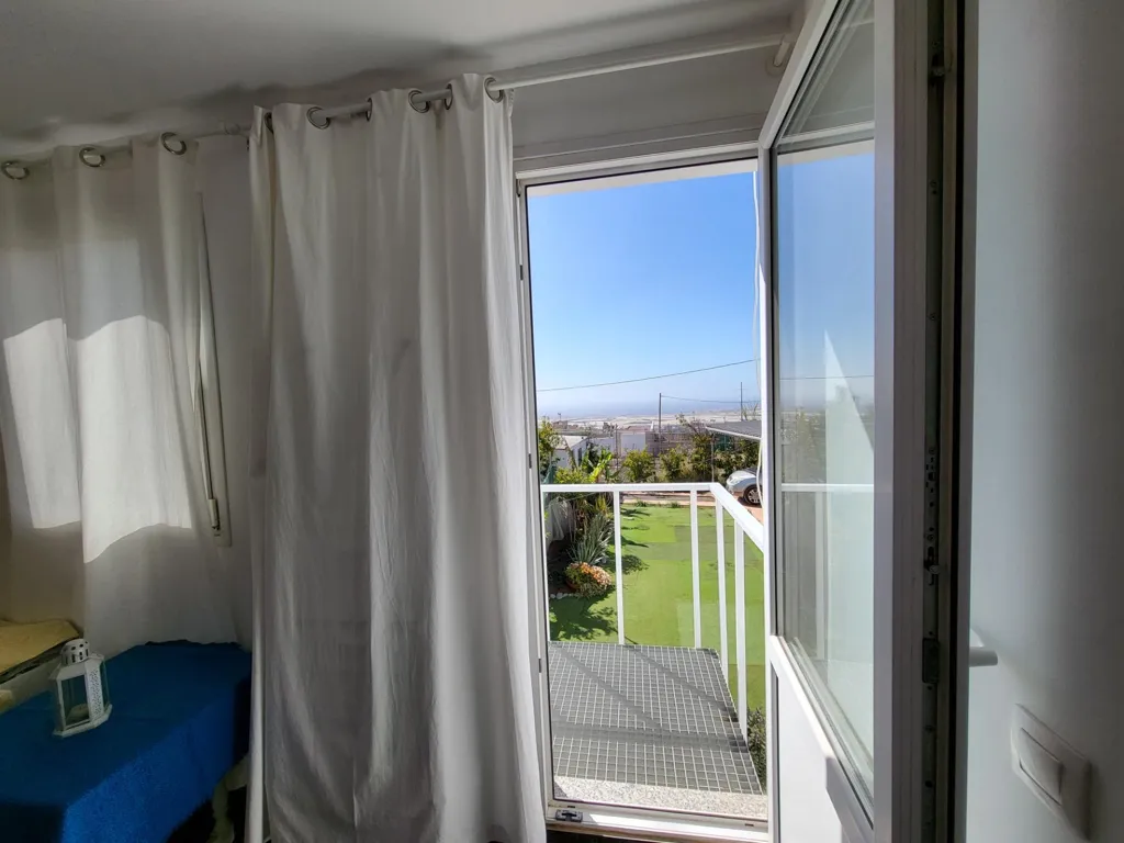 Rõdu - Detached Villa with Private Garden in Arona