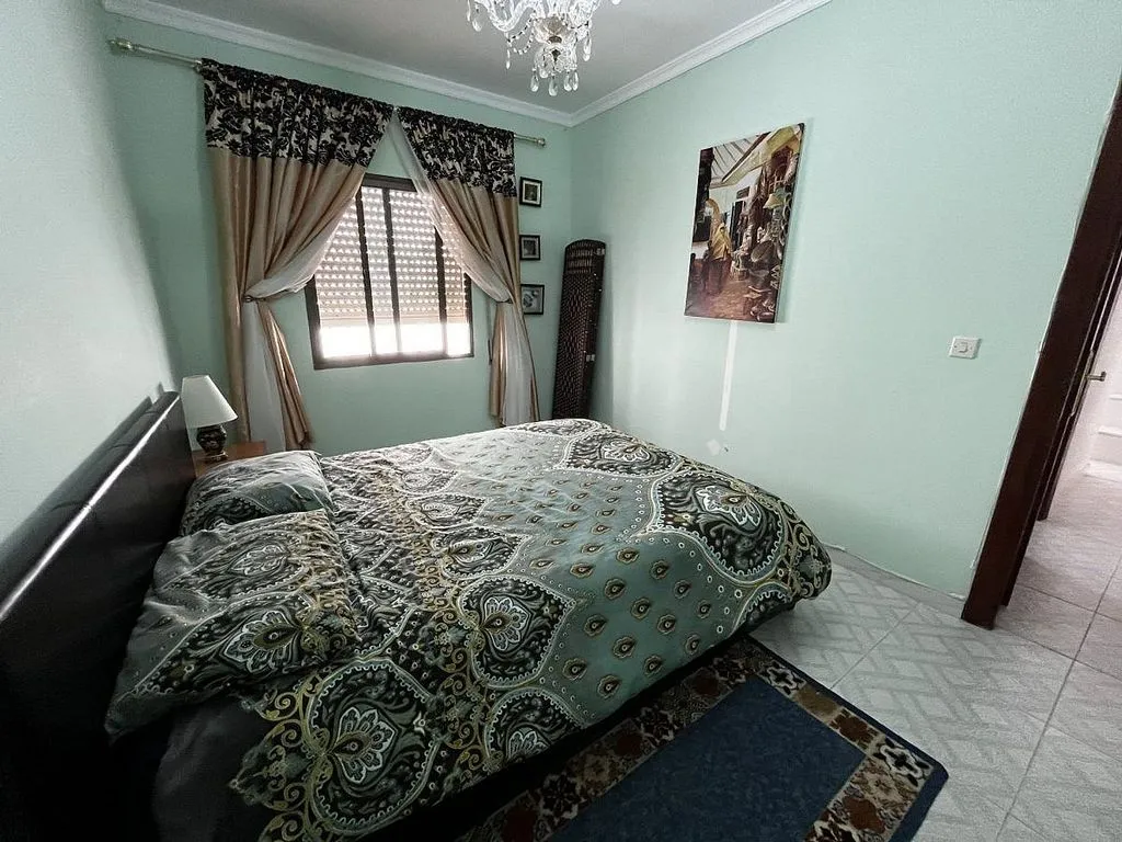 Chambres - Three-Bedroom House in Olvera