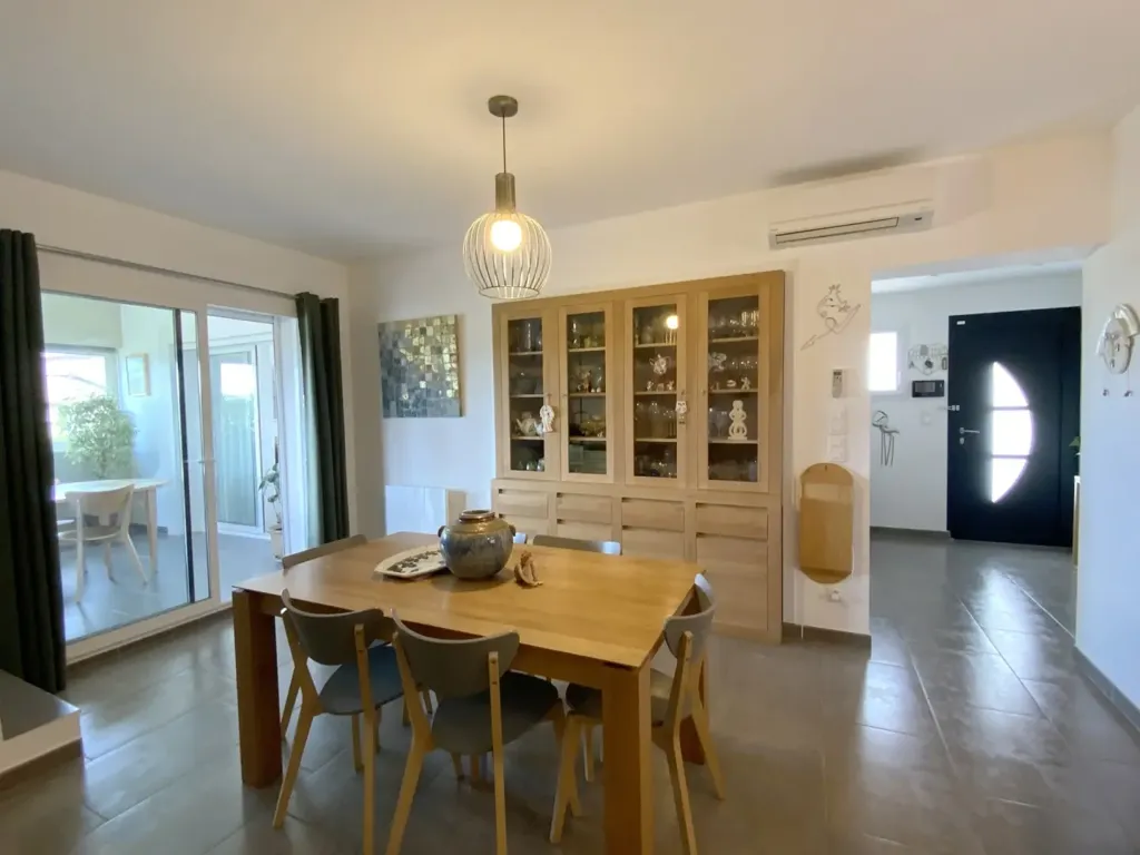 Dining Room - Luxury Villa with Pool near Uzès