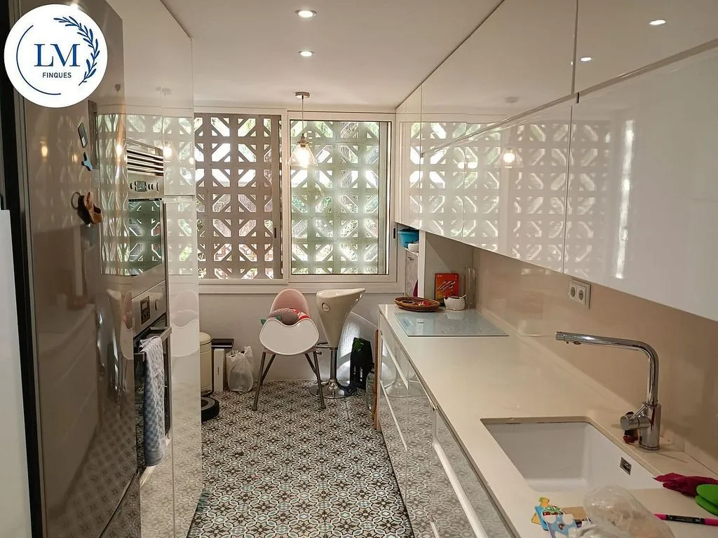 Cuisine - Ground Floor Flat with Garden in Ribes Roges