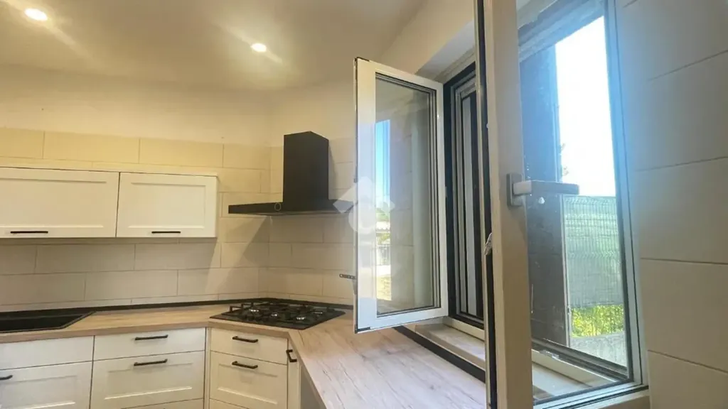 Cucina - Casa indipendente con terrazzo panoramico a San Nicola Manfredi