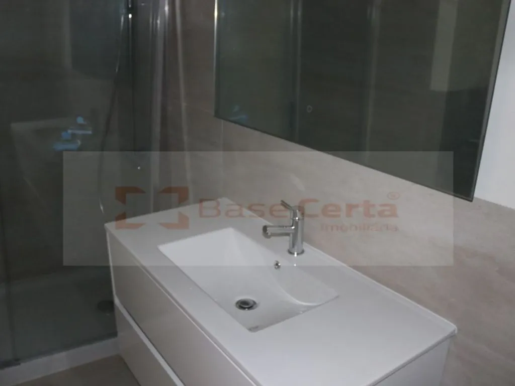 Vannitoad - Luxury Flat with Private Parking in Almada Velha