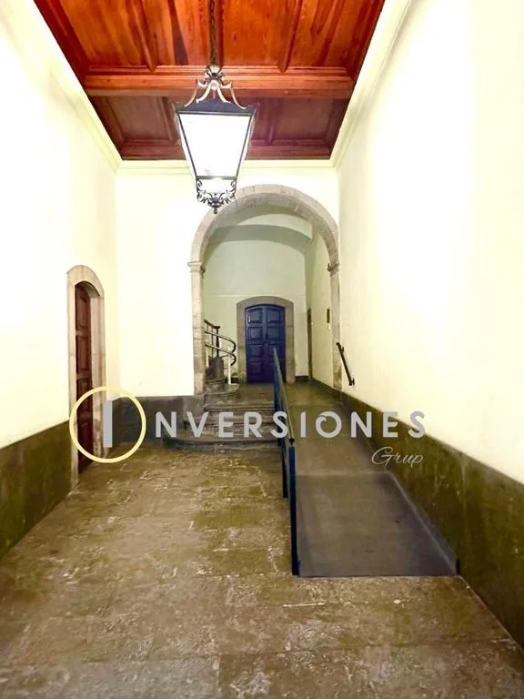 Esik - Luxury Flat with Cultural Heritage in Manresa