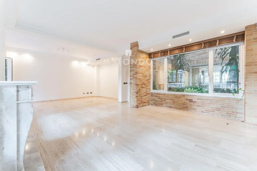 Séjour - Luxury Townhouse with Pool in Madrid