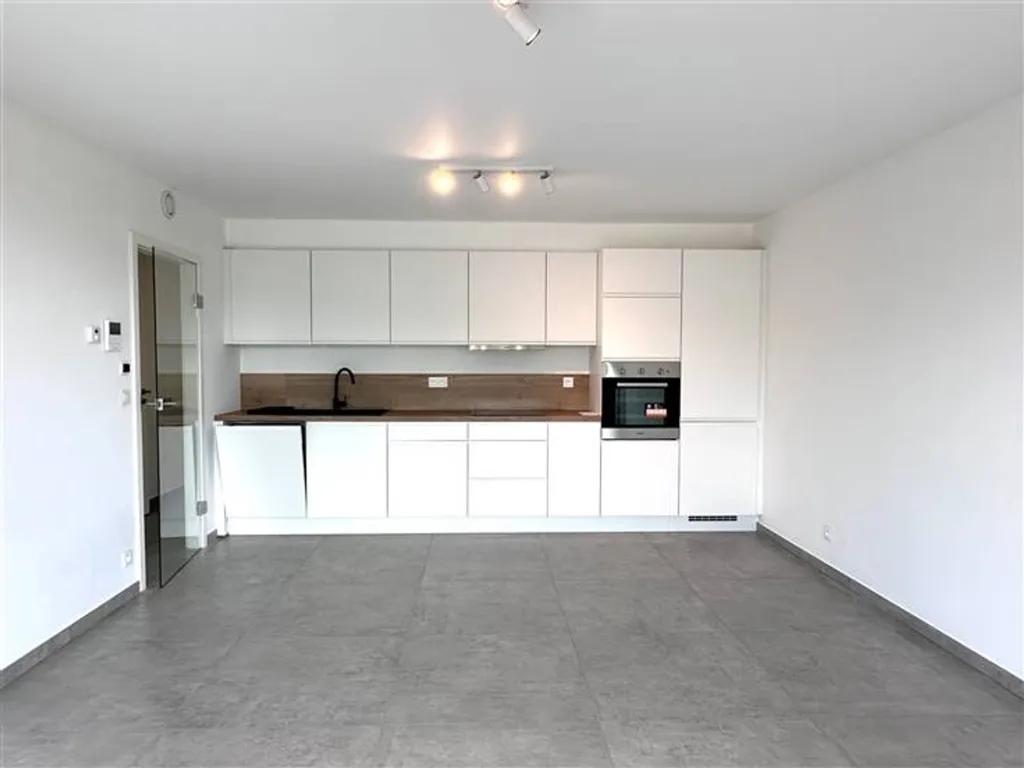 Cuisine - Appartement avec Grande Terrasse à Landenne
