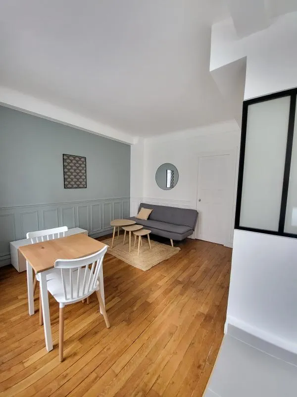 Söögituba - Furnished Flat with Courtyard View in Paris