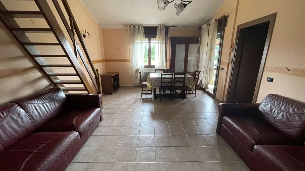 Séjour - Apartment with Terrace in Sarzana