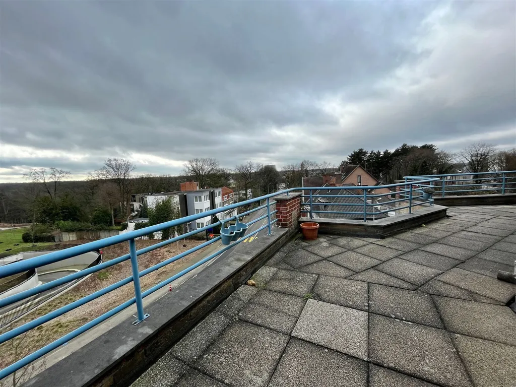 Balcon - Penthouse avec terrasse à Genk centre