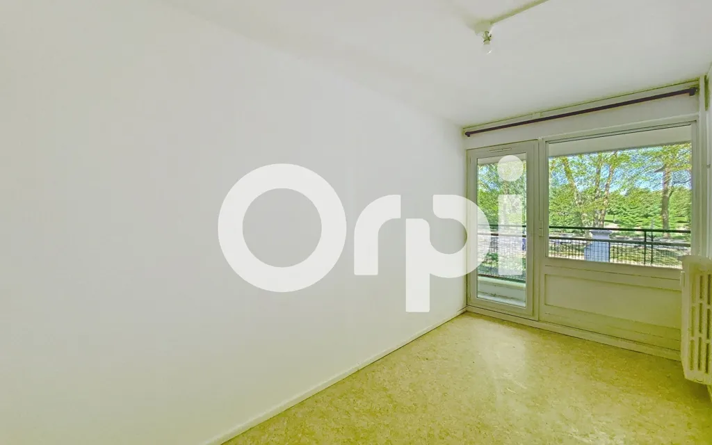 Pièces - Appartement 6 Pièces avec Balcon à Soissons