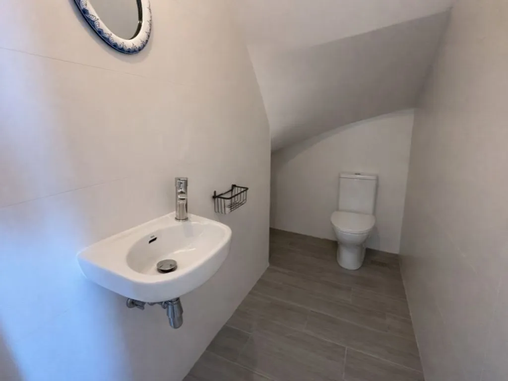 Salles de bain - Contemporary Semidetached House in Mafra