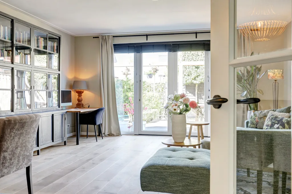 Kabinet - Modern Hoekwoning with Garden in Kernhem
