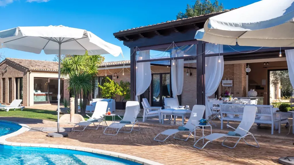 pool_area