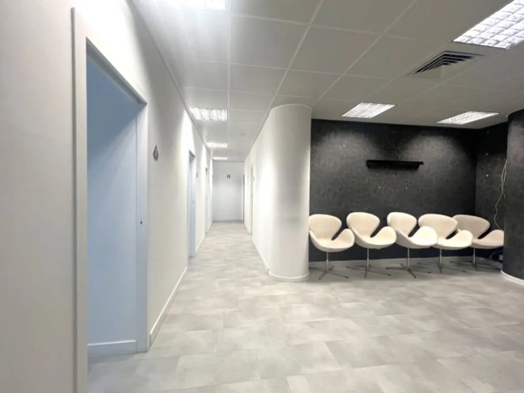 Esik - Office Space with Security in Lisbon