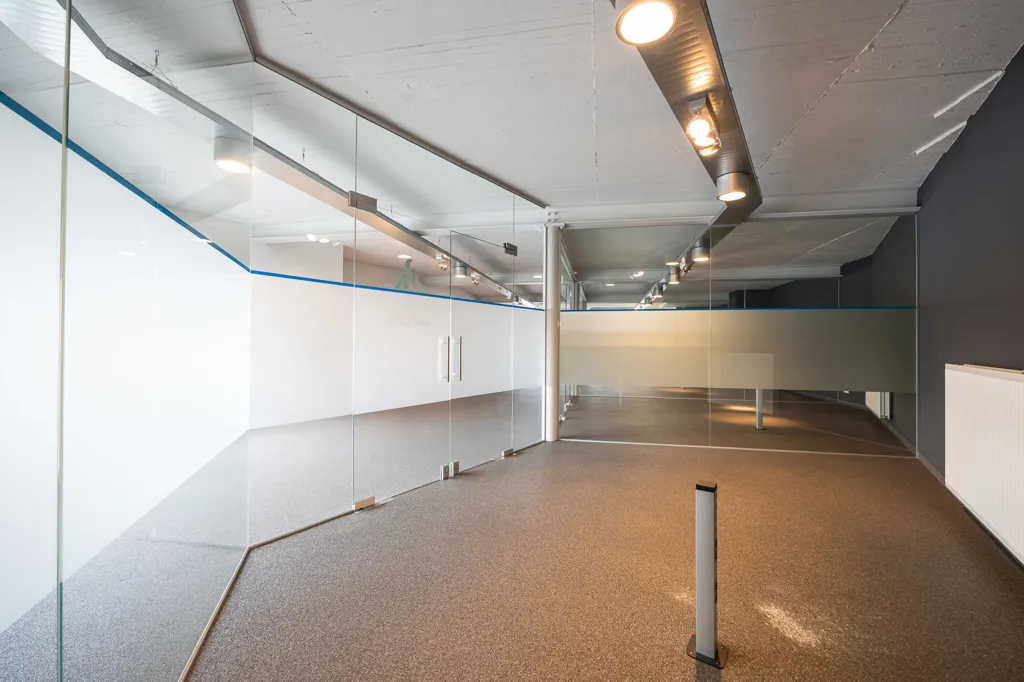 Studio - Commercial Space with Large Frontage in Herentals