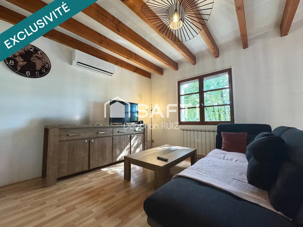 Soggiorno - House with Large Workshop in Quiet Area