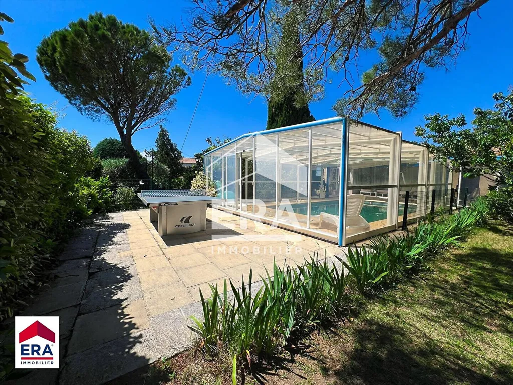 Piscina - Spacious House with Pool in Bédarrides