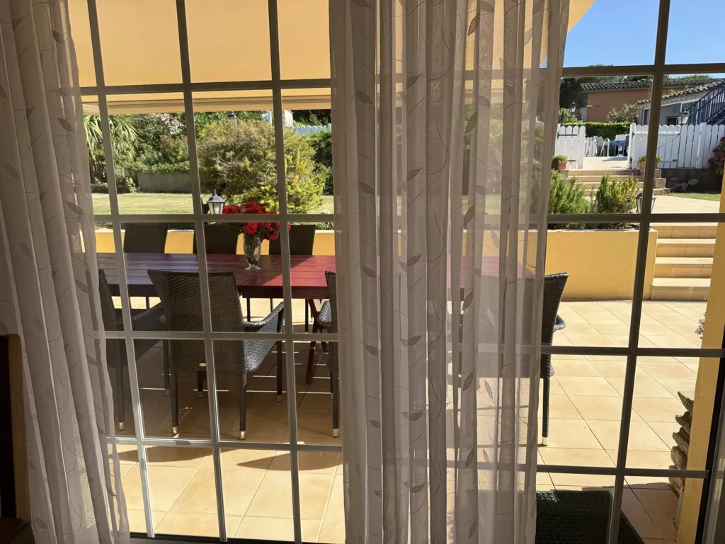 Terrasse - Maison avec Vue Montagnes et Piscine à Bédarieux