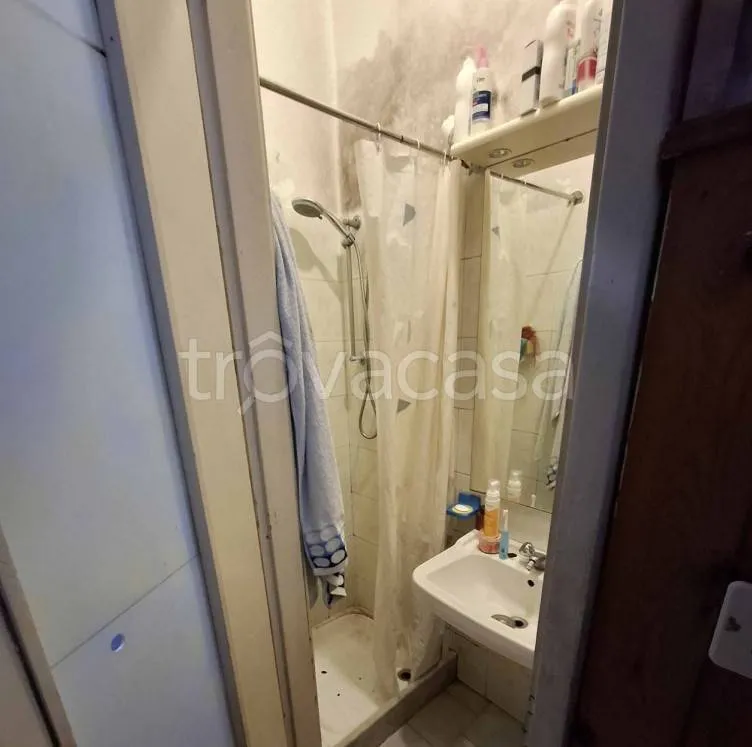 Salles de bain - Penthouse with Double Exposure in Turin