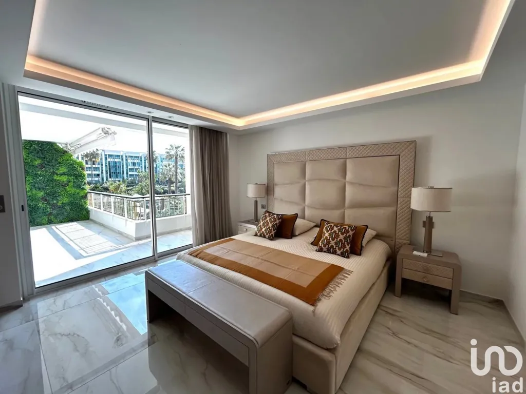 Magamistoad - 2-Bedroom Apartment with Sea View in Cannes Croisette