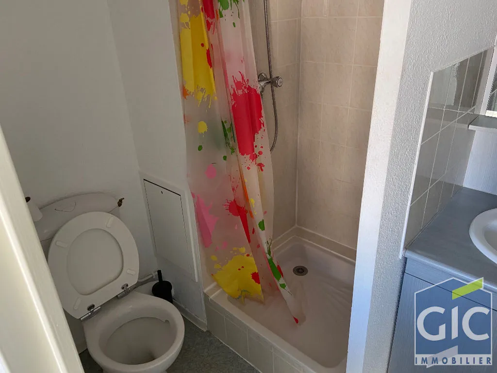 Salles de bain - Studio avec Ascenseur à Caen