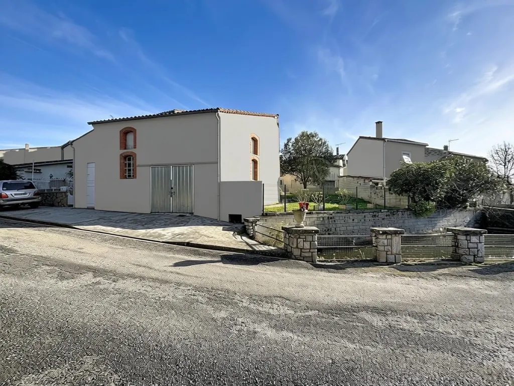 Välivaade - Refurbished House with Hangar in Le Vaux
