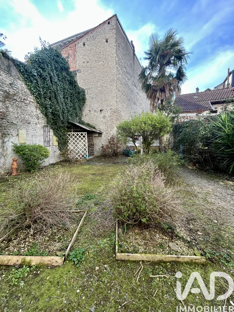 Garden - Building with Garden and Parking in Pau