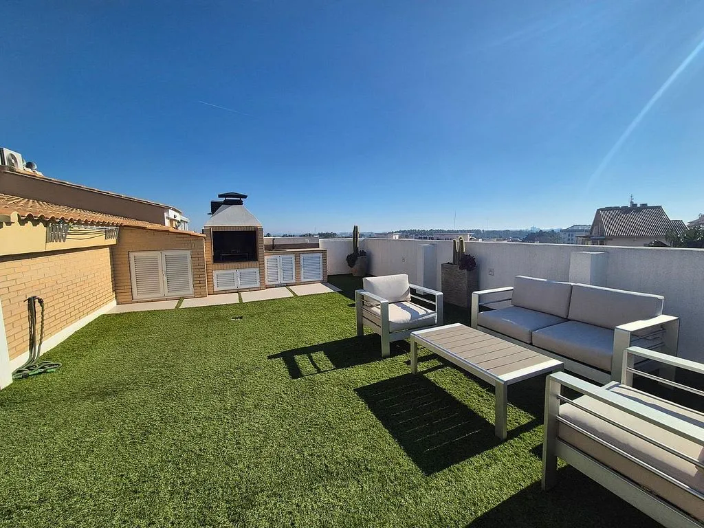 Terraza - Ático duplex con terraza en Carrer de l'Estatut Valencià
