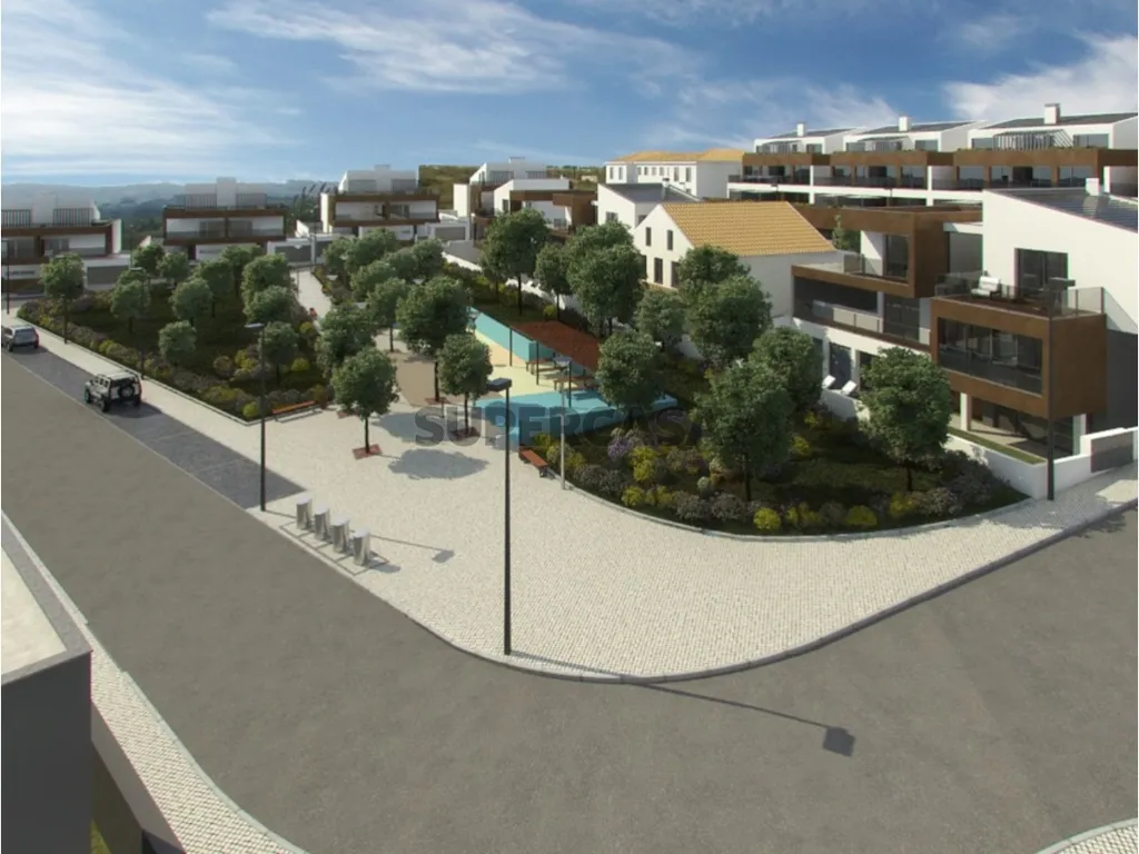 Newly Built House with Terrace in Caparica