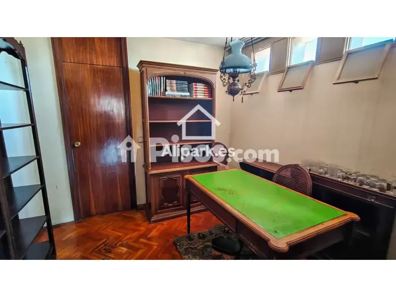 Bureau - Apartment with Castle View in Alicante
